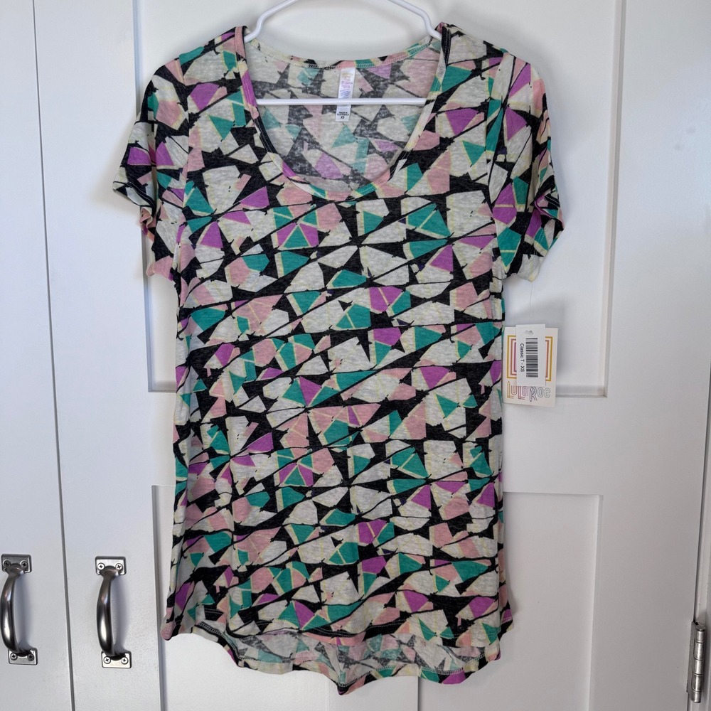 NWT LuLaRoe‎ Classic T Women's Size XS Geometric Hi Low Hem Knit Linen Blend